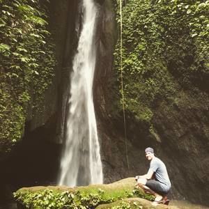 Meet your Posher, Owain